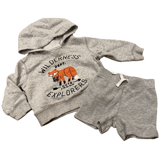Carter's Other - Carters Baby Boy 9 month Outfit Fox Sweater Jersey Shorts Set Clothing 4/$20 🛑